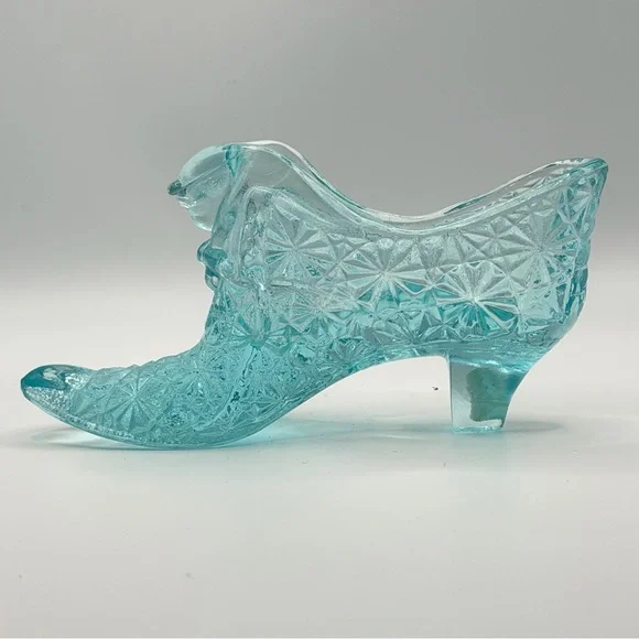 Fenton Aquamarine Blue Daisy + Button Cat Head Shoe - Marked, vintage, NO FLAWS - Picture 2 of 9